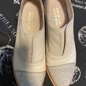 Bus stop retro shoes